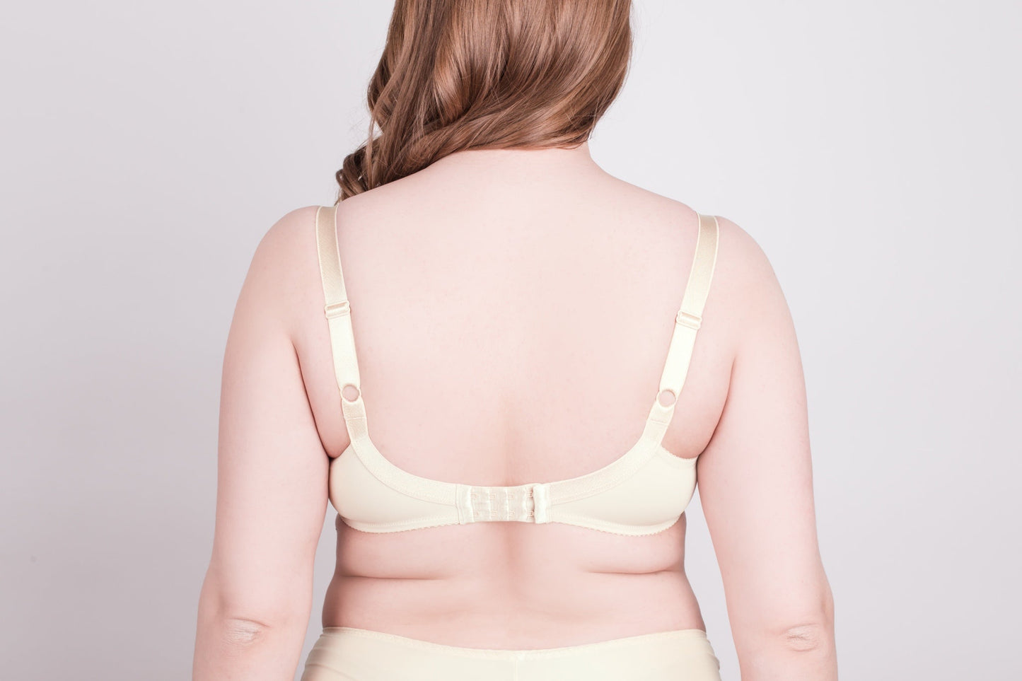 Bra Milavitsa 107180 - Lace, Underwired, Triple-Cup