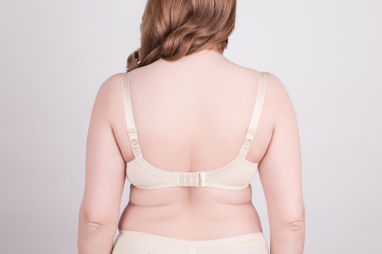 Bra Milavitsa 120150 - Underwired, Mesh Insert, Wide Straps