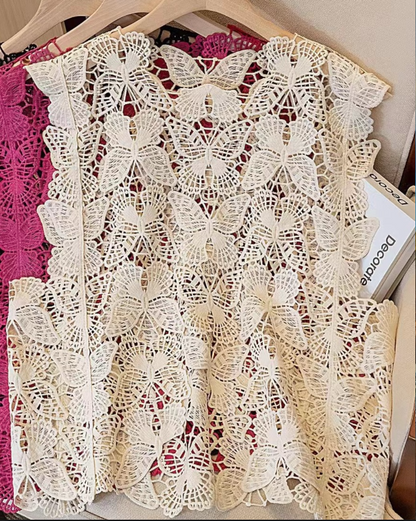 Cutout Sleeveless Blouse Crochet hook
