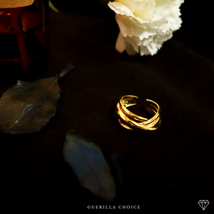 RENÉE CHARM GOLD RING