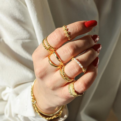 ALVERÉ GIRARD GOLD RING