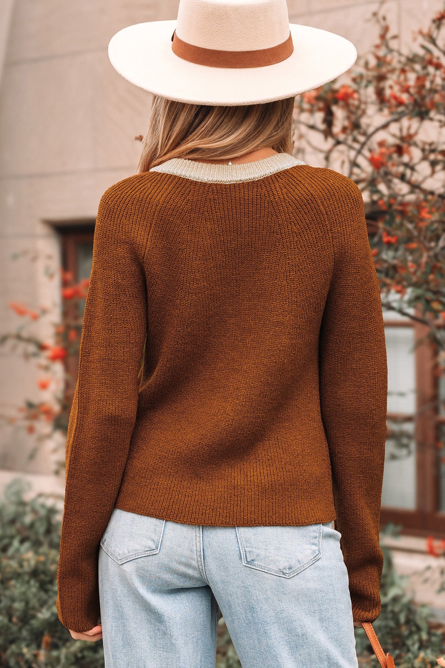 Contrast Trim Buttoned V-Neck Cropped Cardigan