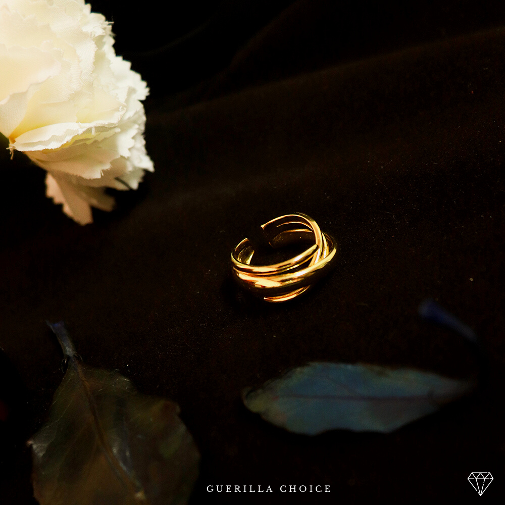 RENÉE CHARM GOLD RING