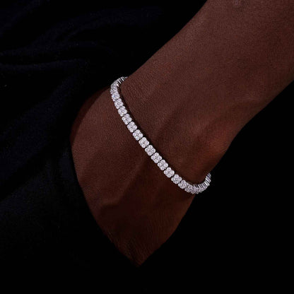 Élégance Lumière 4mm Moissanite Tennis Bracelet in Sterling Silver