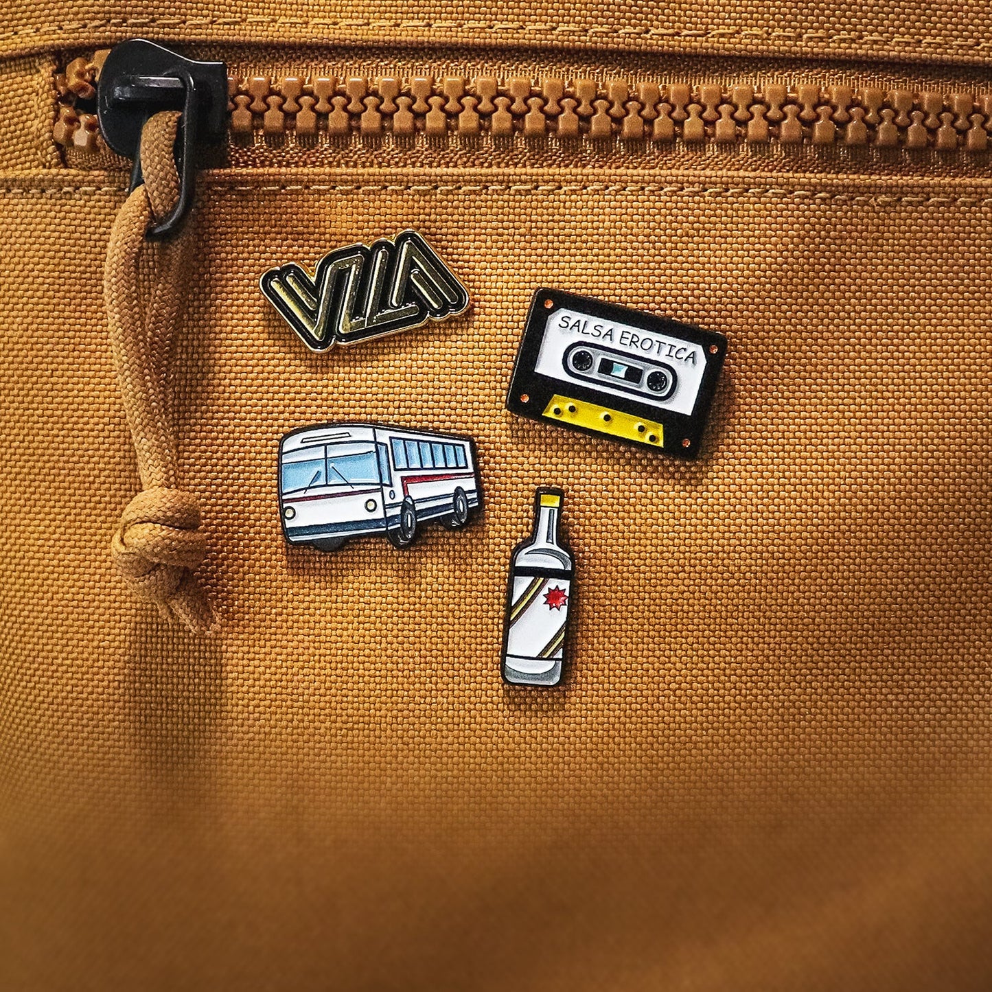 VZLA Anís Botella Pin