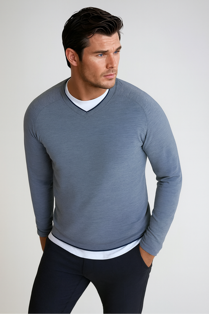 Seamless V-Neck Pullover Shirt