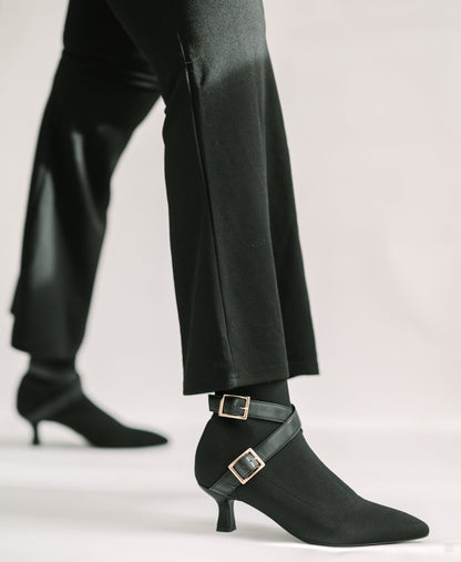 Alma Booties Black