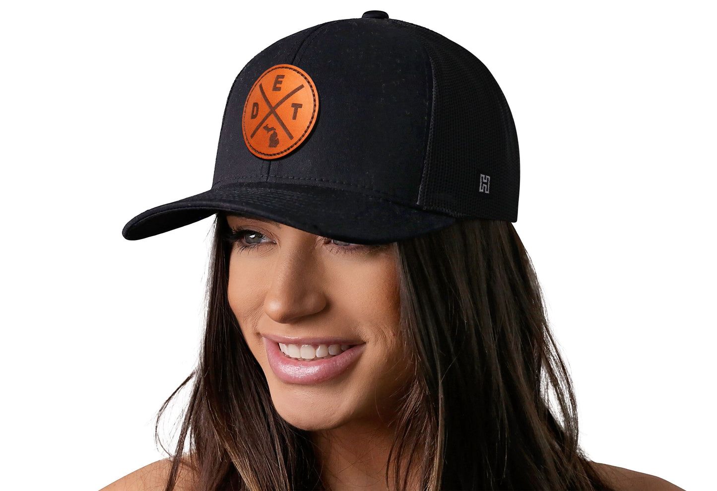 Detroit Trucker Hat Leather  |  Black DET X Snapback