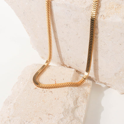 ROSAIRE SNAKE NECKLACE