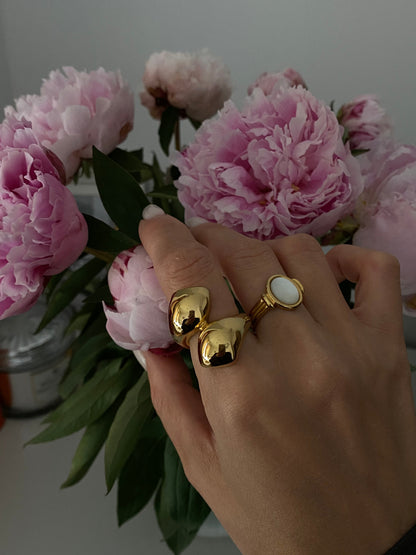 NEVA LANGAIS GOLD RING
