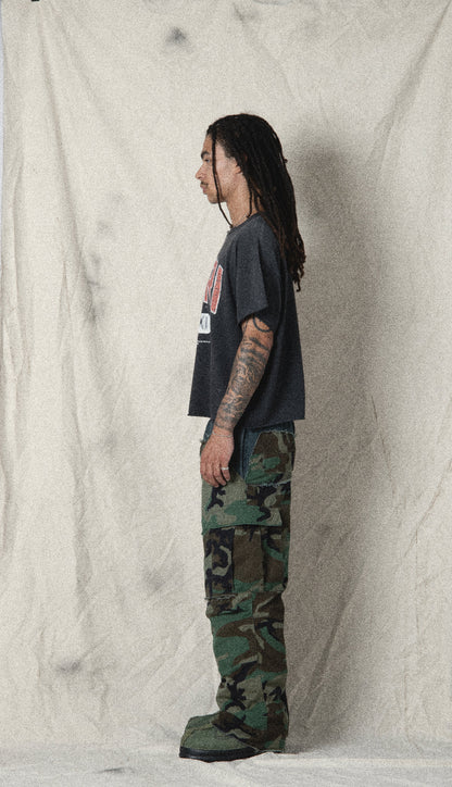 "NO EXIT" BOXY CROP TEE