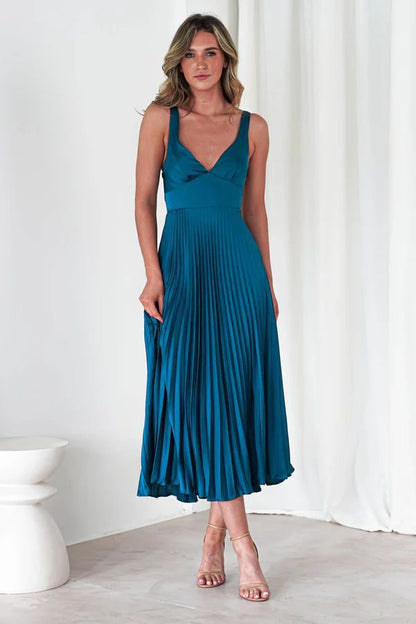 Summer Women Clothing Solid Color Pleated Sexy V neck Strap Dress