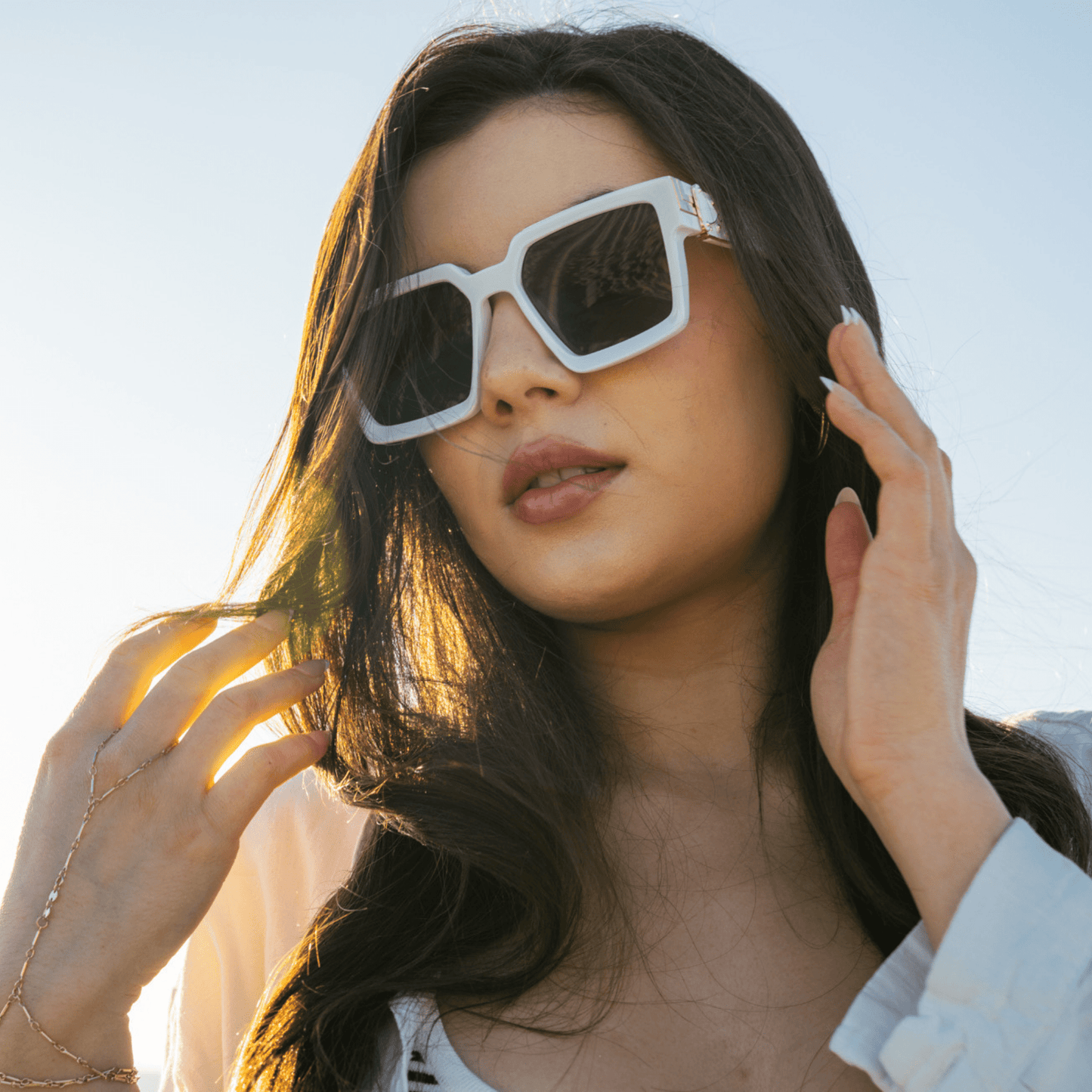 BILLIONAIRE - Large Square High Fashion Square Sunglasses White-Gold Smoke