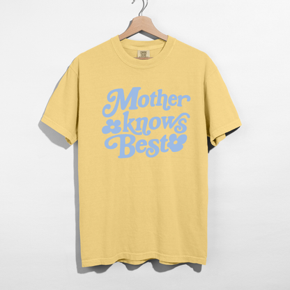 Mother Knows Best Retro Graphic Tee | Vintage Style Mom Shirt | Cute Motherhood Tee