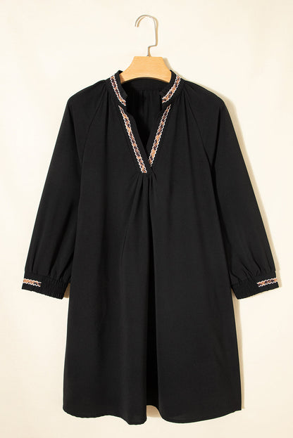 Contrast Trim V-Neck 3/4 Sleeve Mini Dress