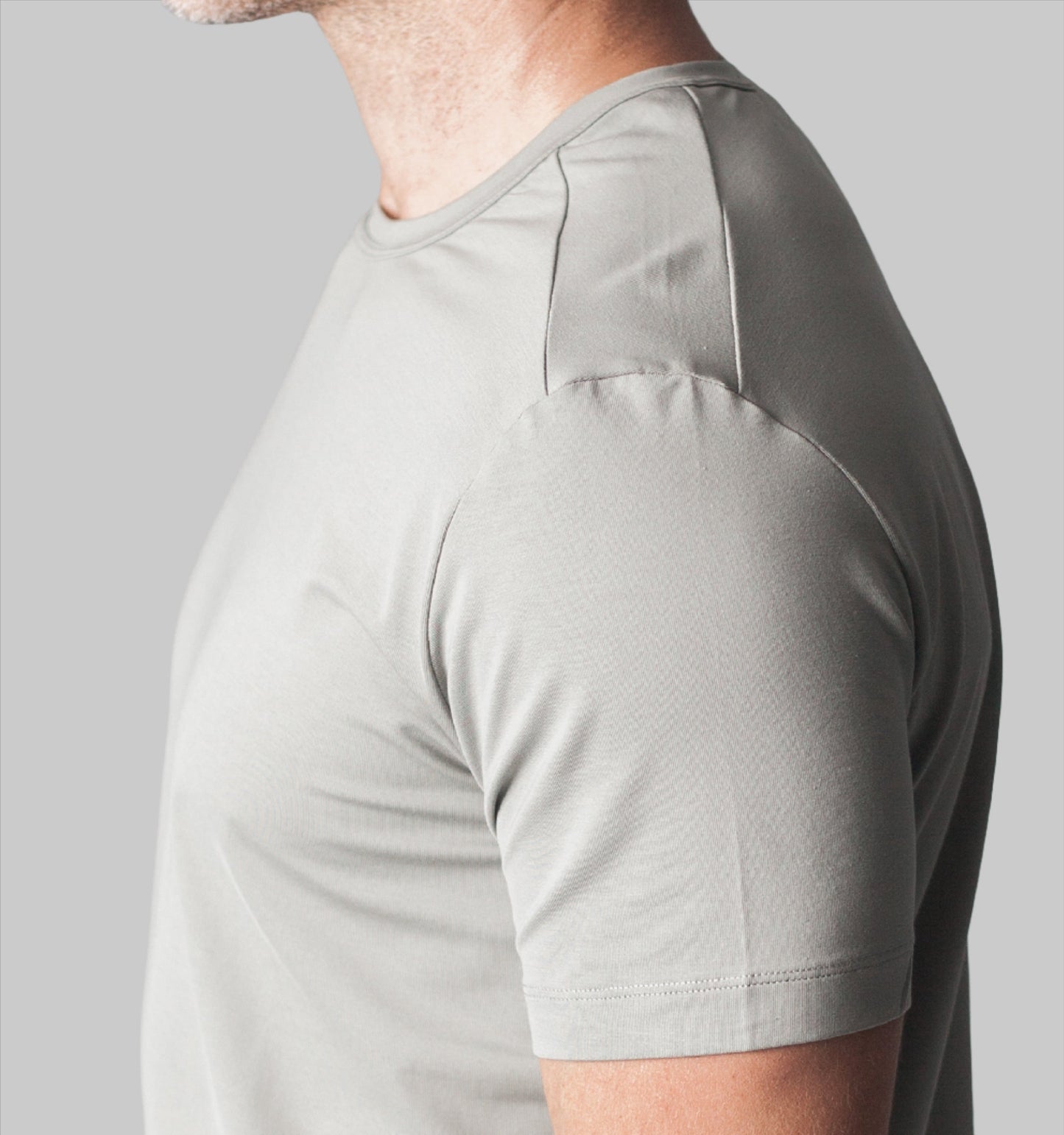 Buki Cinqo Tech Tee - Vetiver