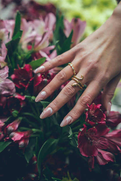 ESTELLE SNAKE RING