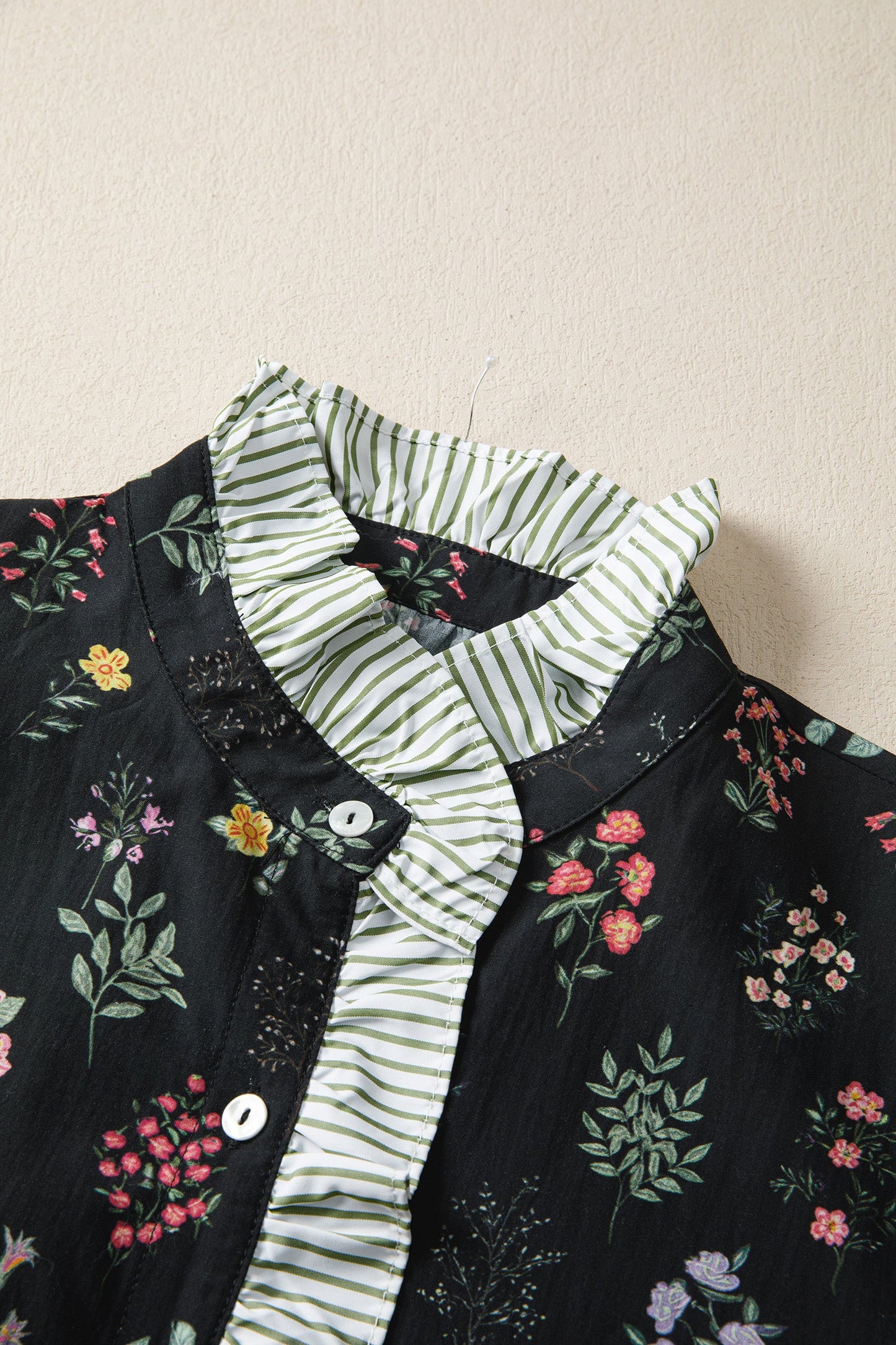 Floral Contrast Frill Trim Short Sleeve Shirt