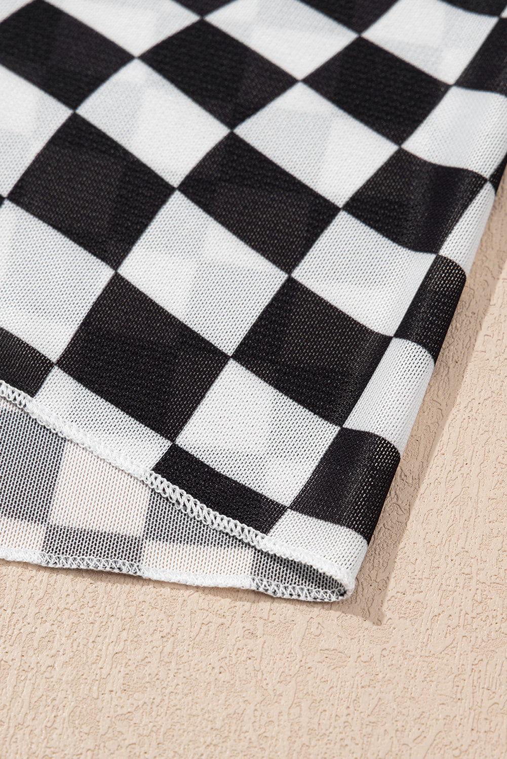 Short Sleeve Checkered Mesh Crew Neck T Shirt - Black