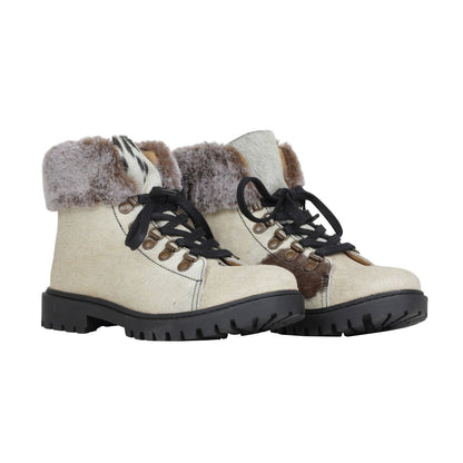 Turbulent Boots