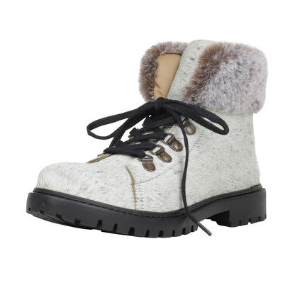 Turbulent Boots